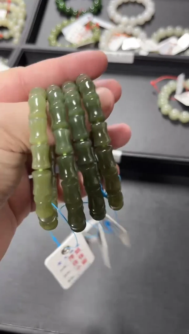 未镶嵌手串和田玉卡8若羌青黄口 竹节 多样性发一