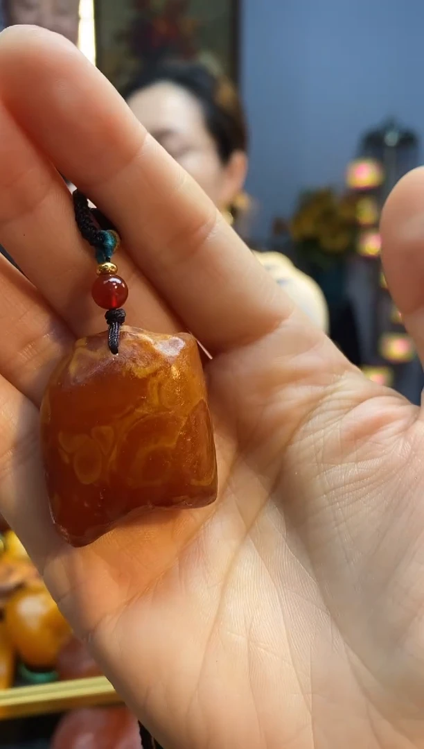 琥珀颈饰未镶嵌吊坠