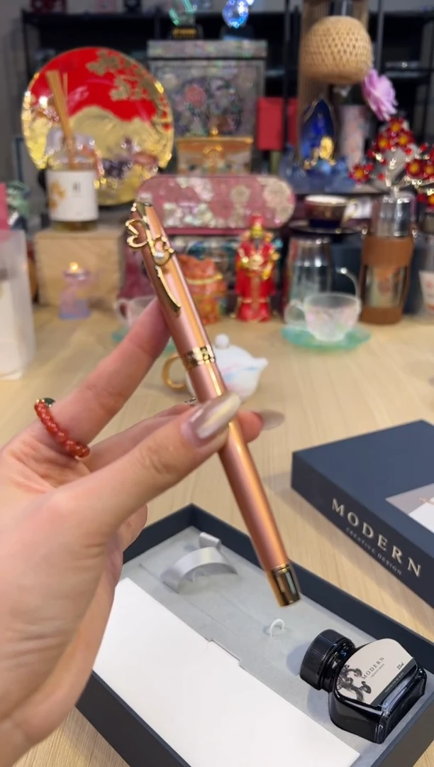 180心型粉色钢笔礼盒