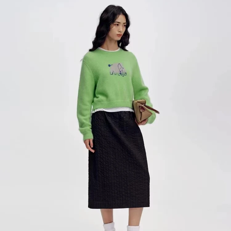 【短句新品】SHORT SENTENCE25春设计师款手绣大象套头毛衣