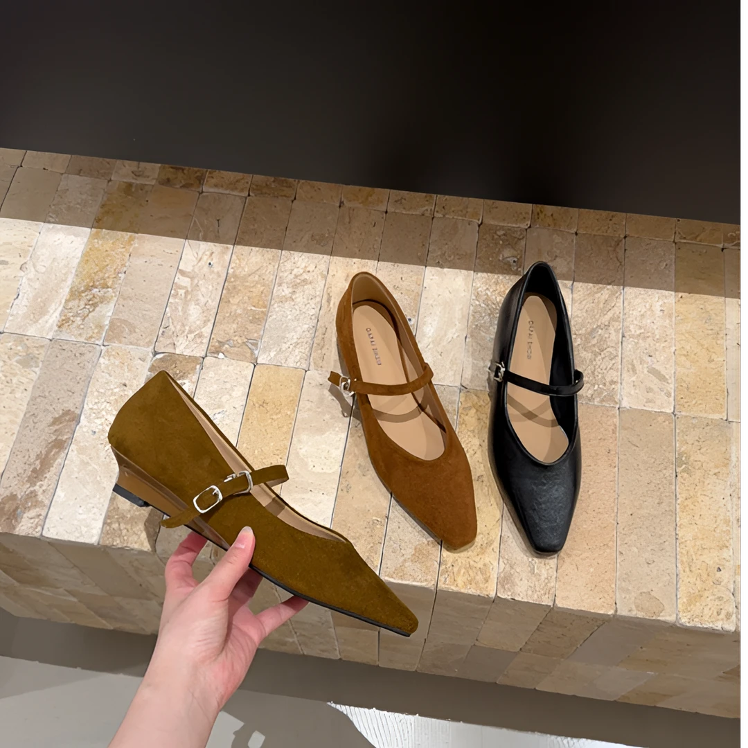 梦梦家 H6011 晚晚风绒面尖头单鞋2025一字带浅口坡跟粗跟通勤鞋