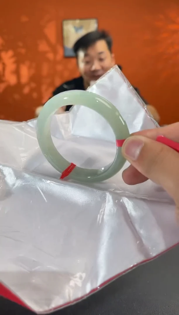 未镶嵌手镯翡翠10 56