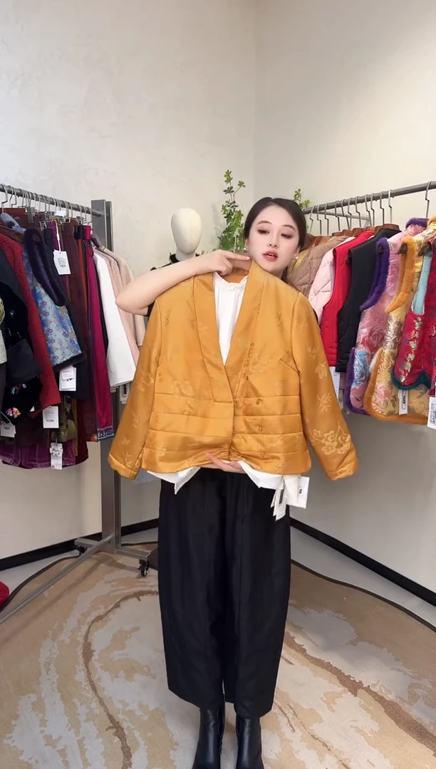 桑蚕丝桑蚕丝金色