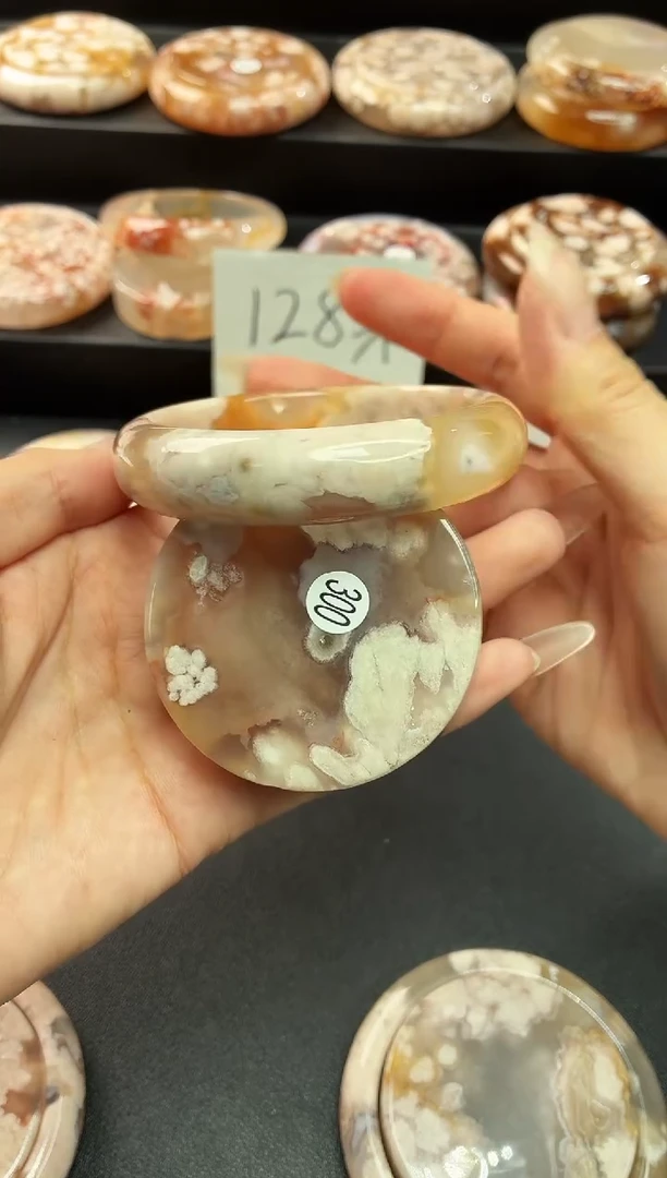 手镯玛瑙/玉髓未镶嵌石英质玉手镯