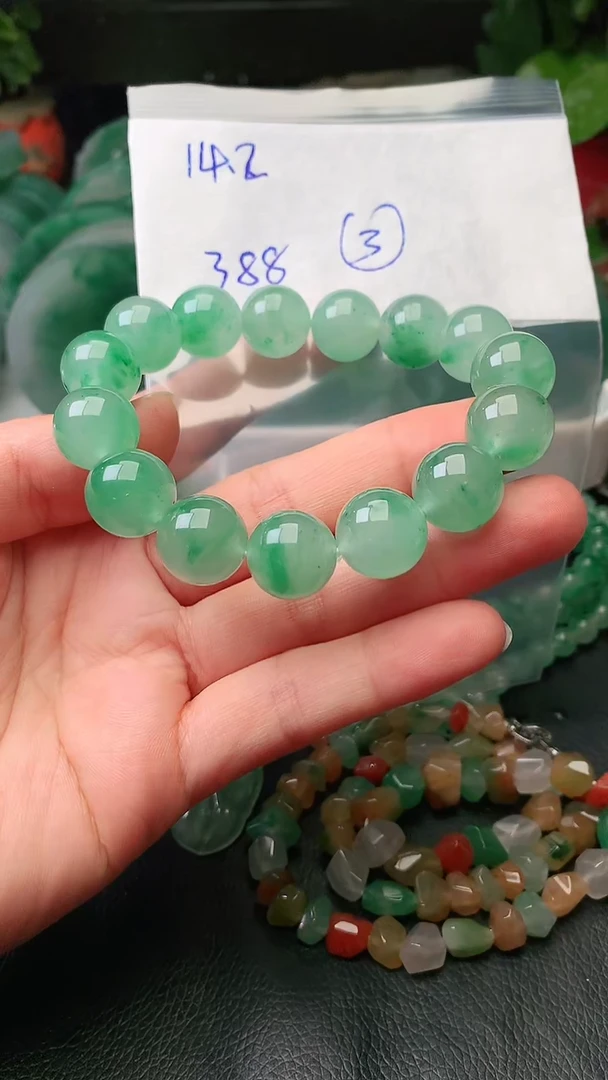 定制石英质玉（非洲翠）手串14.2mm