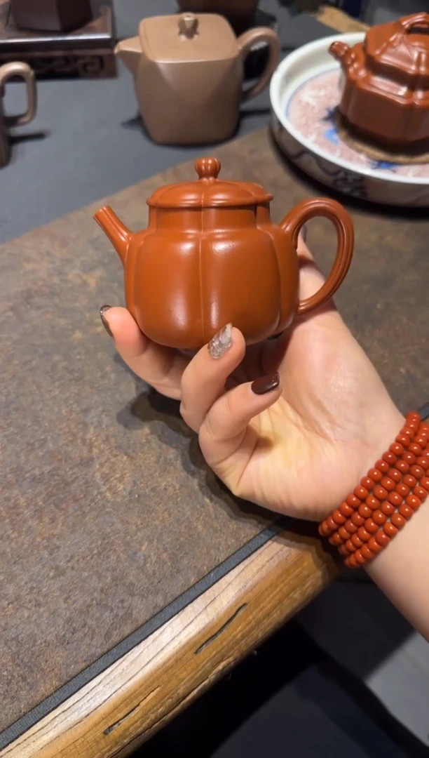 【闪购商品】紫砂茶壶繁花 朱泥