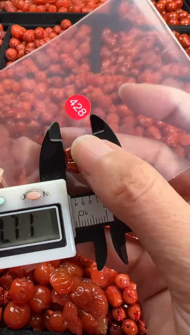 颈饰未镶嵌南红玛瑙1