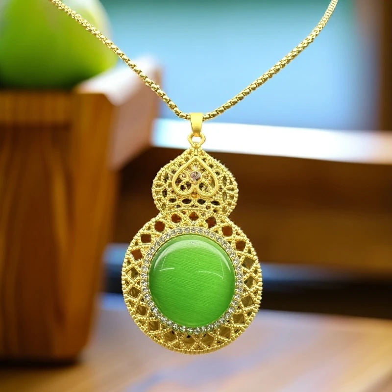 ｛老三高端甄选｝d023时尚精美小蛋面吊坠