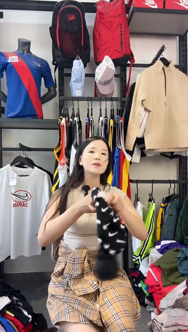 177 ·编码 耐克卫衣服饰过款为准 尺码·