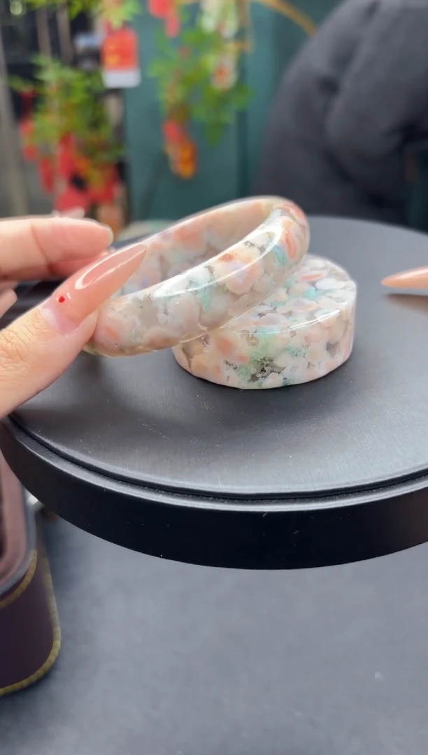 【闪购商品】石英质玉手镯未镶嵌779（58圈赠送镯心）