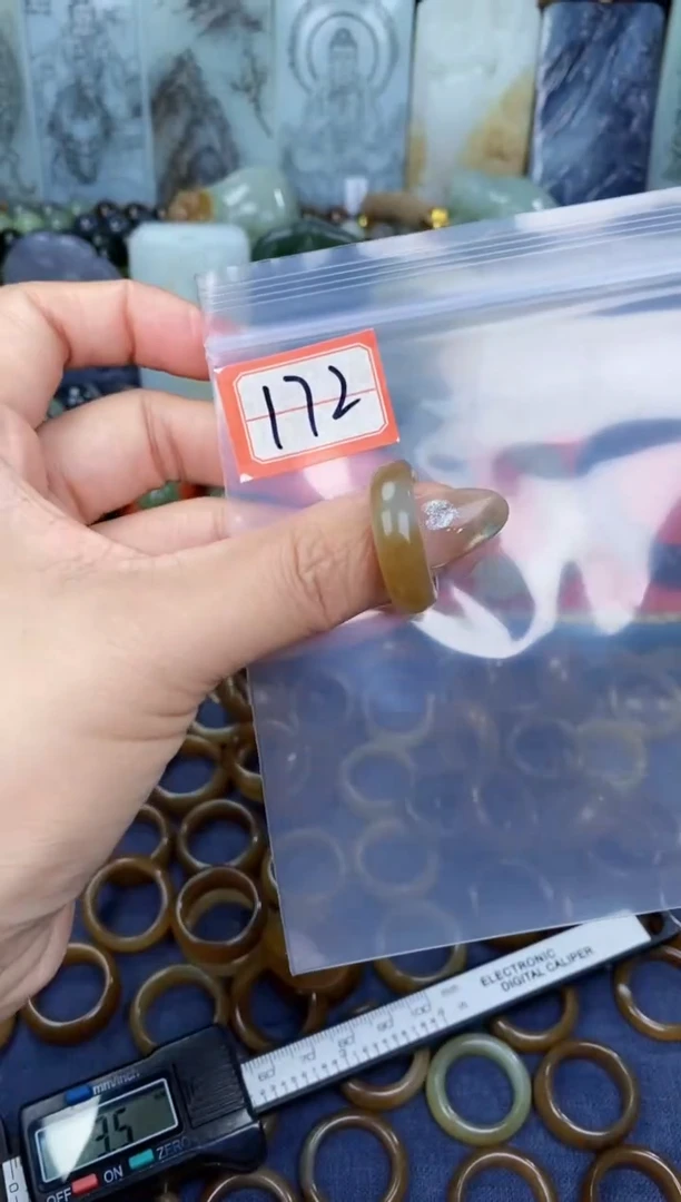 颈饰未镶嵌和田玉和田玉