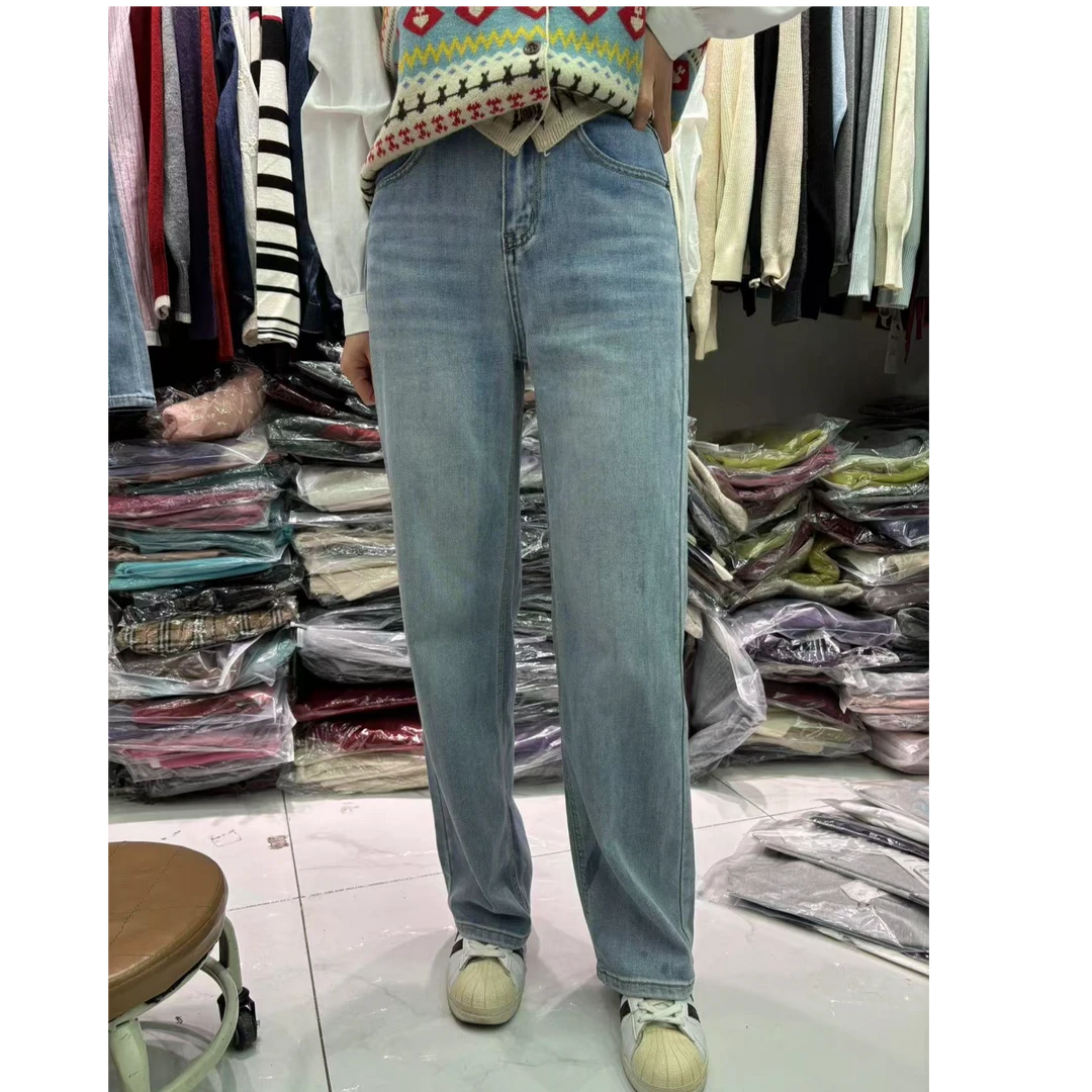 8595窄版直筒牛仔裤