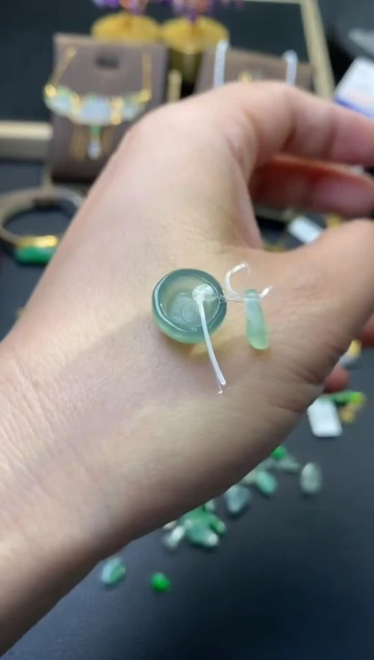 翡翠未镶嵌颈饰翡翠净货30662