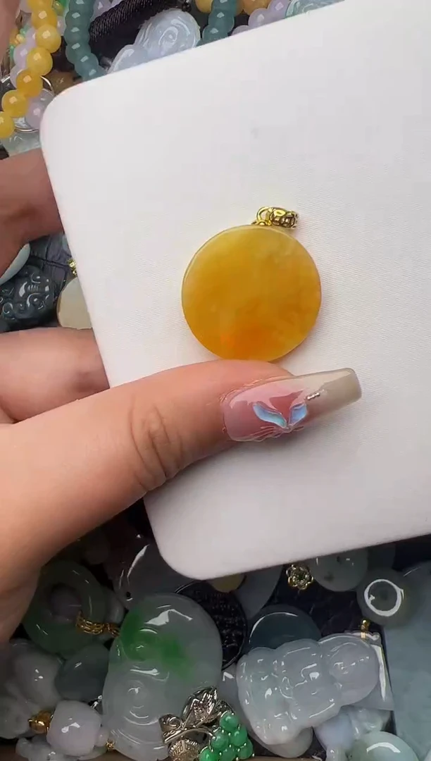 翡翠未镶嵌颈饰天然缅甸翡翠吊坠