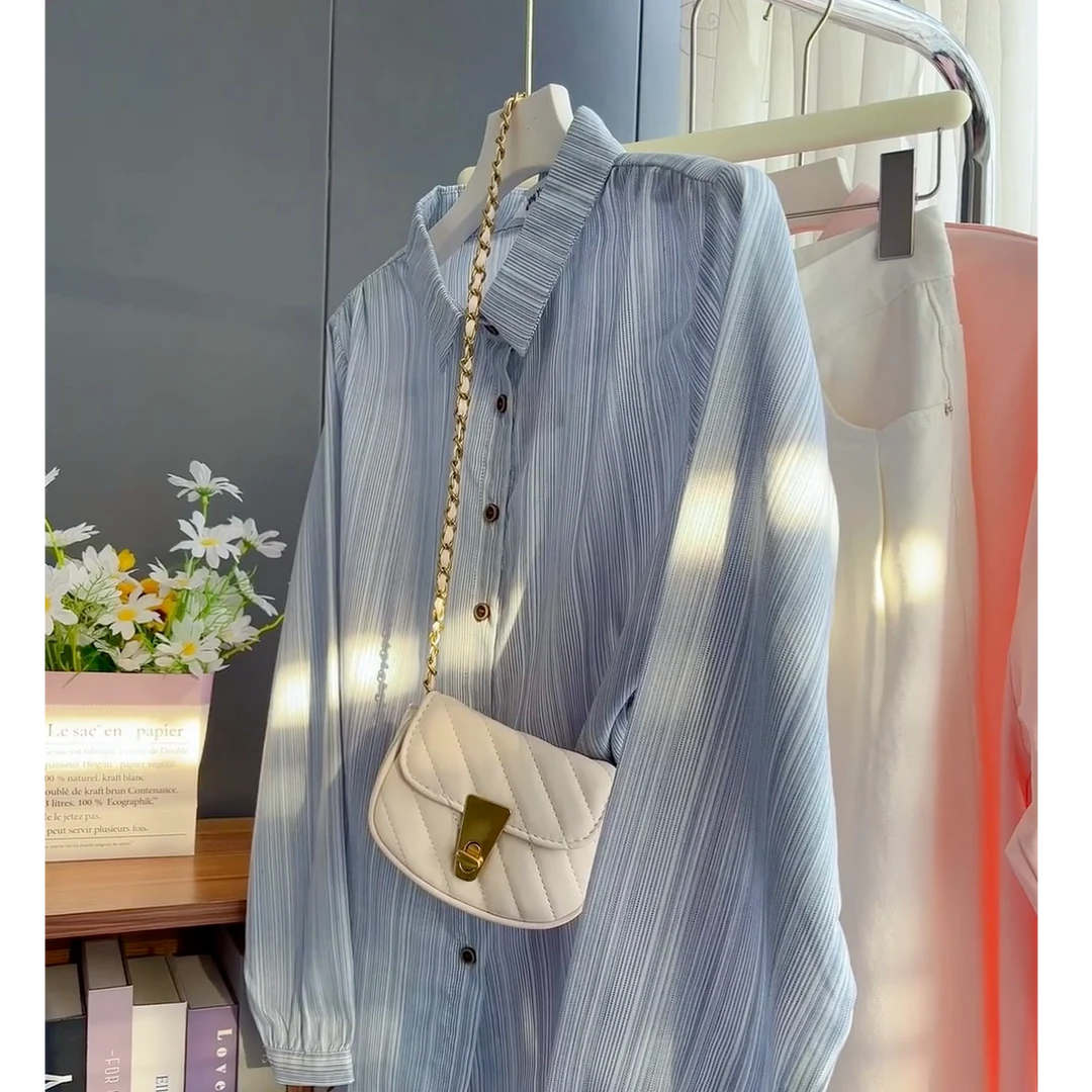 秋款韩版气质竖条纹翻领衬衫女装长袖宽松开衫宽松polo上衣时尚