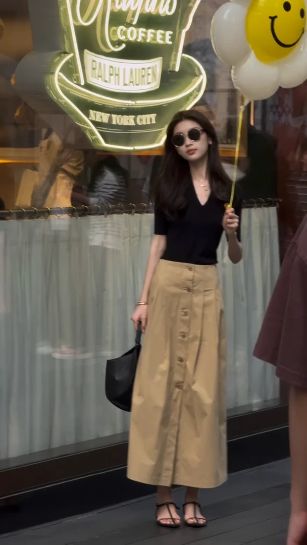 气质复古套装女夏季新款韩版黑色V领短袖上衣休闲A字半身裙两件套