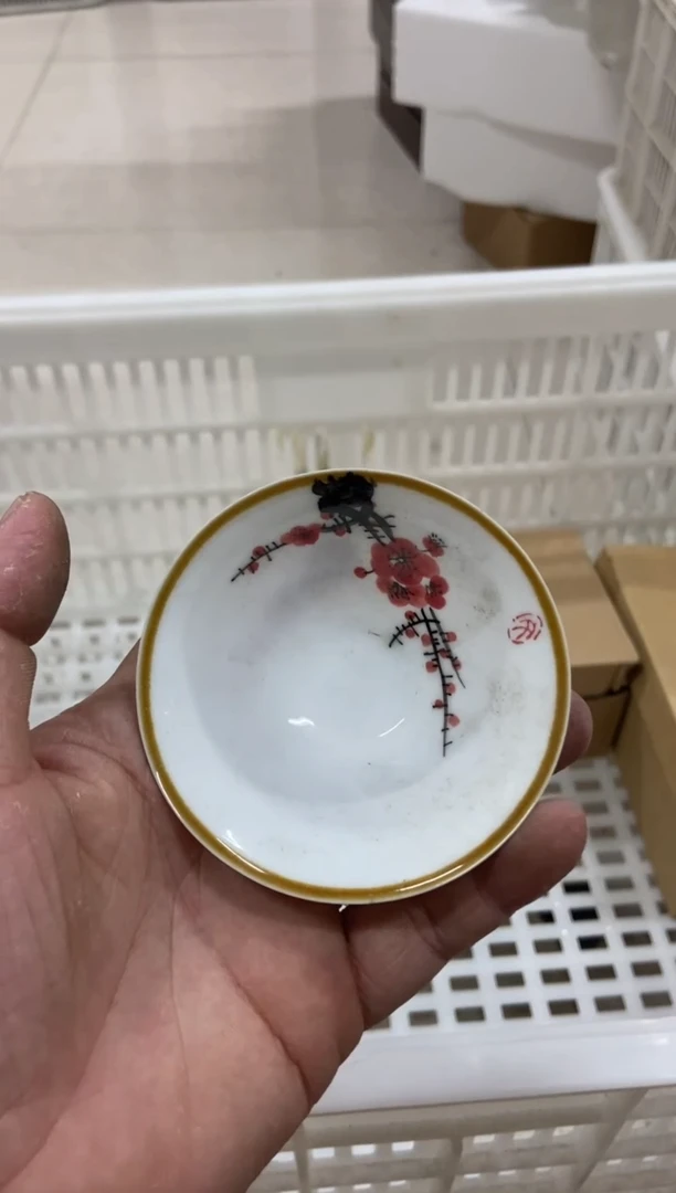 无运费险有瑕疵的摄影的产品有使用过的痕迹有点脏介意勿拍