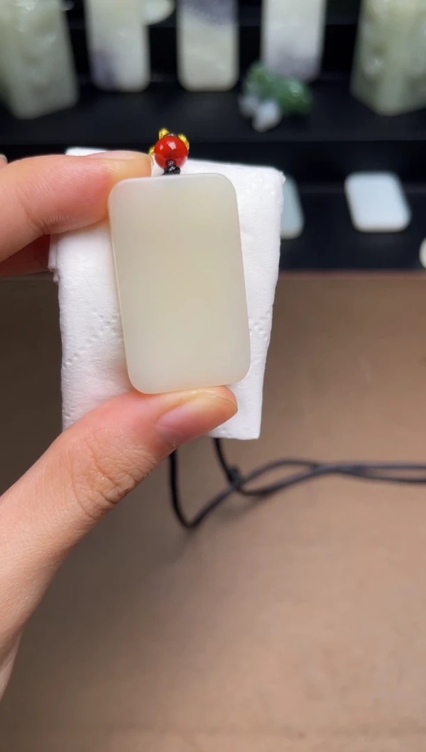 和田玉未镶嵌颈饰14