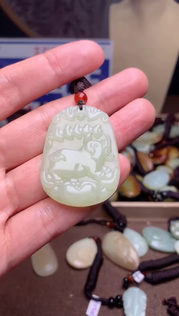 【闪购商品】和田玉颈饰未镶嵌1