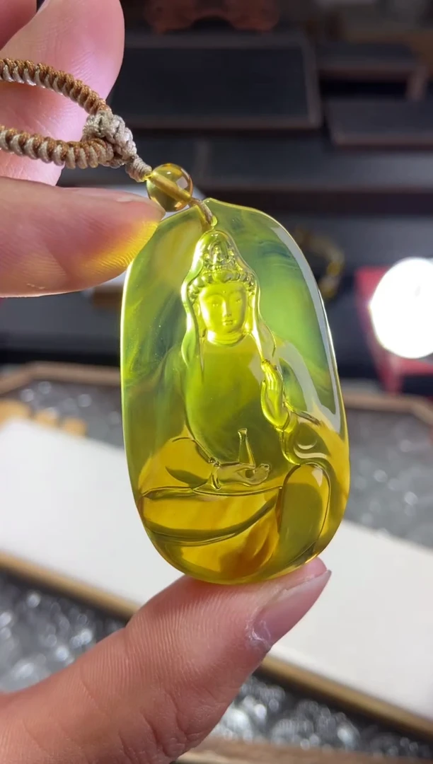 琥珀颈饰未镶嵌素衣观音吊坠