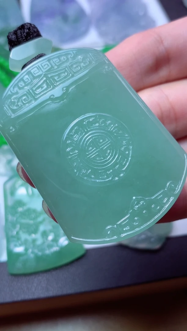 翡翠未镶嵌颈饰天然翡翠
