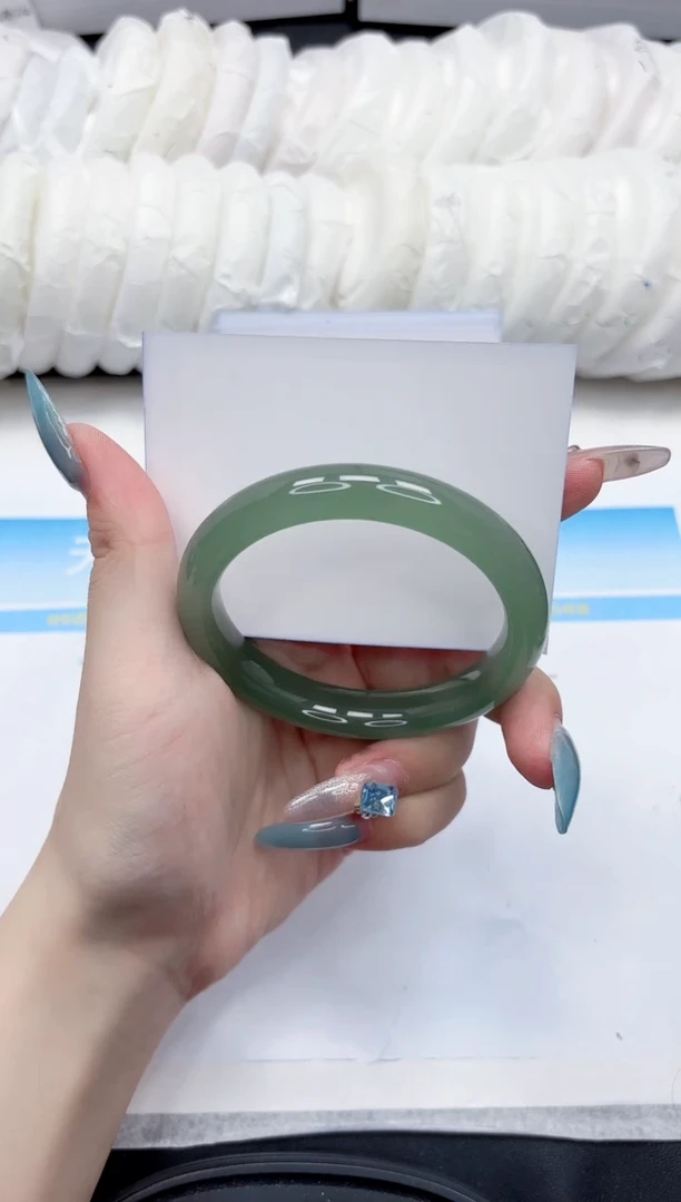 石英质玉手镯未镶嵌109-58