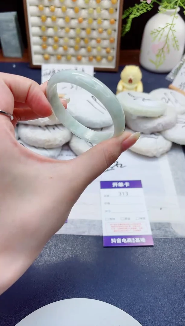 未镶嵌手镯石英质玉313-翠玉-圈口54
