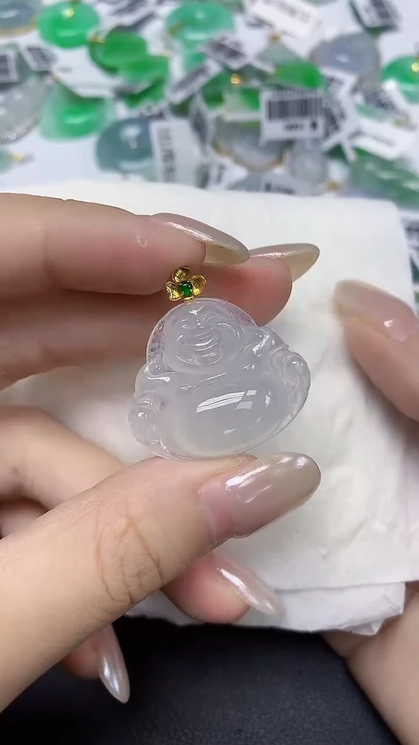 翡翠18K金镶嵌颈饰天然缅甸翡翠A货