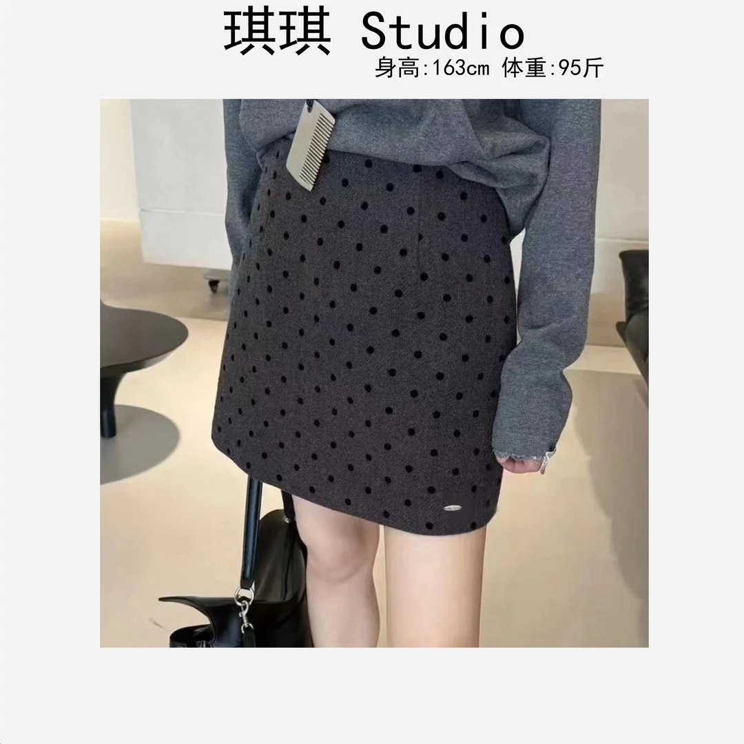 早春新款轻奢高级感气质时尚拼色波点显瘦减龄百搭半身裙5611-C