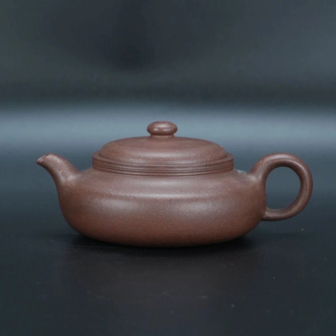 lot21249 113 紫泥仿古壶 130cc