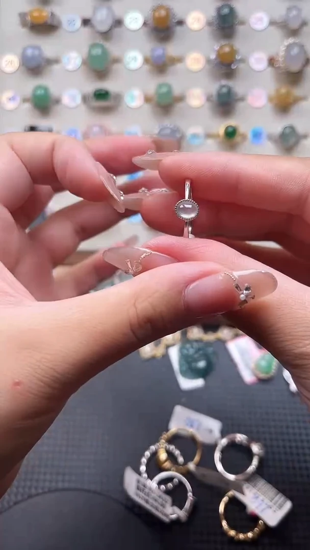 翡翠戒指银S925镶嵌天然翡翠s925银镶