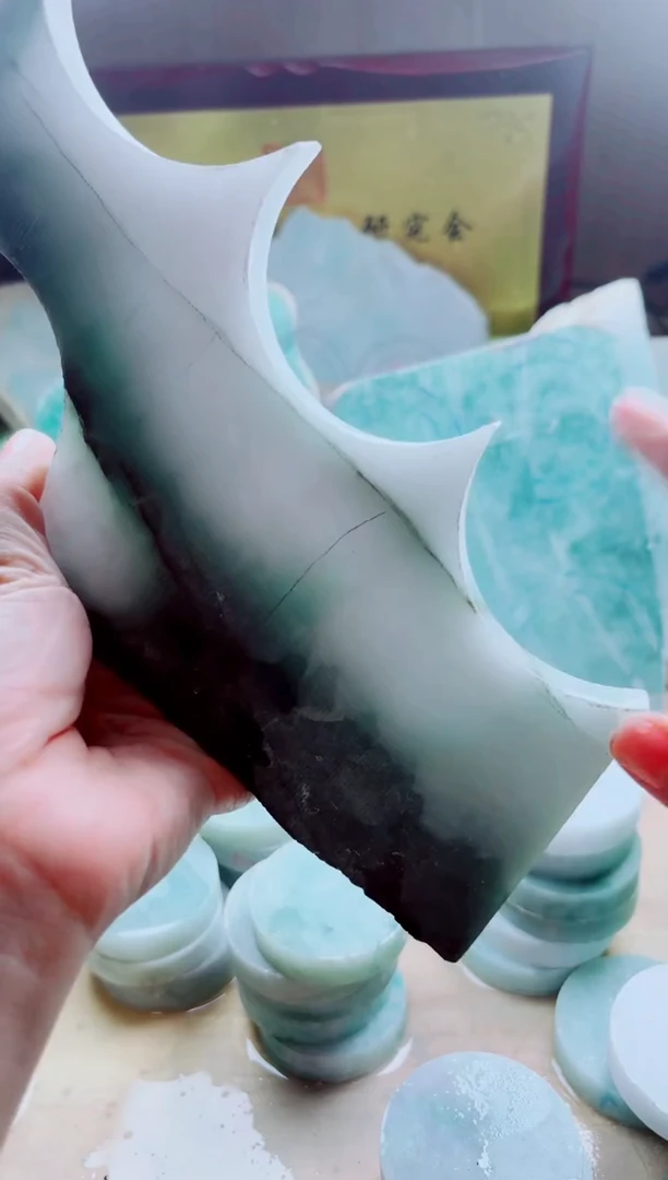 翡翠未镶嵌颈饰A货曹星485