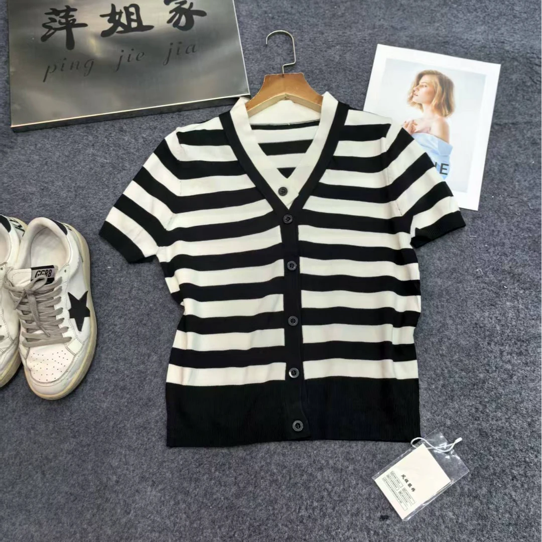0397条纹休闲V领针织短袖