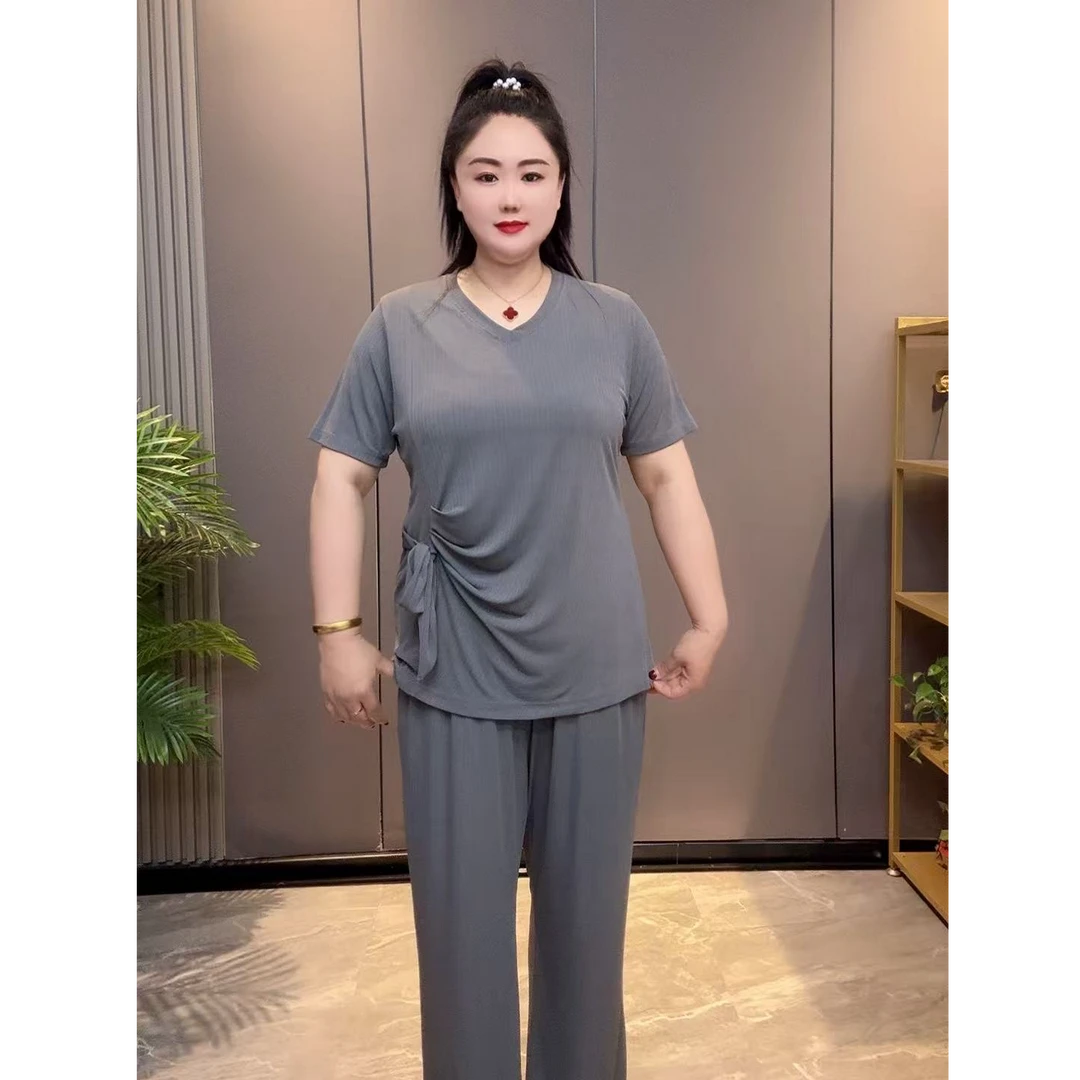 2025夏季新款时尚气质V领百搭褶皱系绳减龄上衣+裤子（两件套）