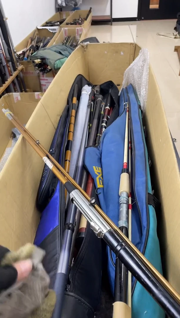 狼孤品为瑕，以直播间介绍为准。加10元发顺丰。