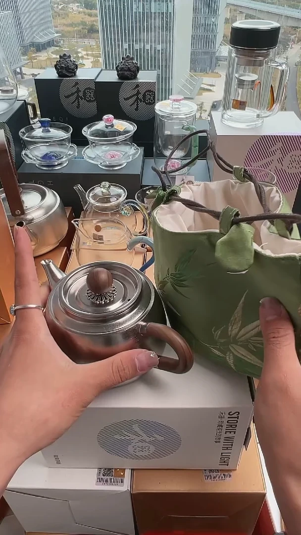 @@器态茗禾纯钛泡茶壶+竹叶子茶事包