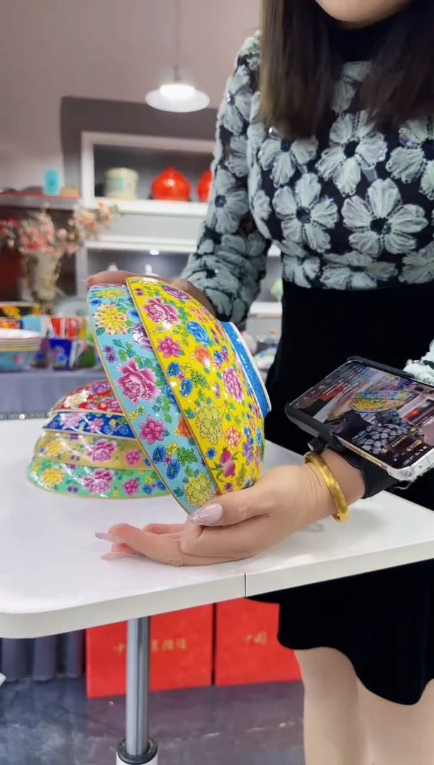 珐琅8.5英寸元宝盘2个景德镇混色