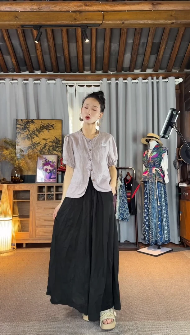 设计师款素色亚麻泡泡袖上衣