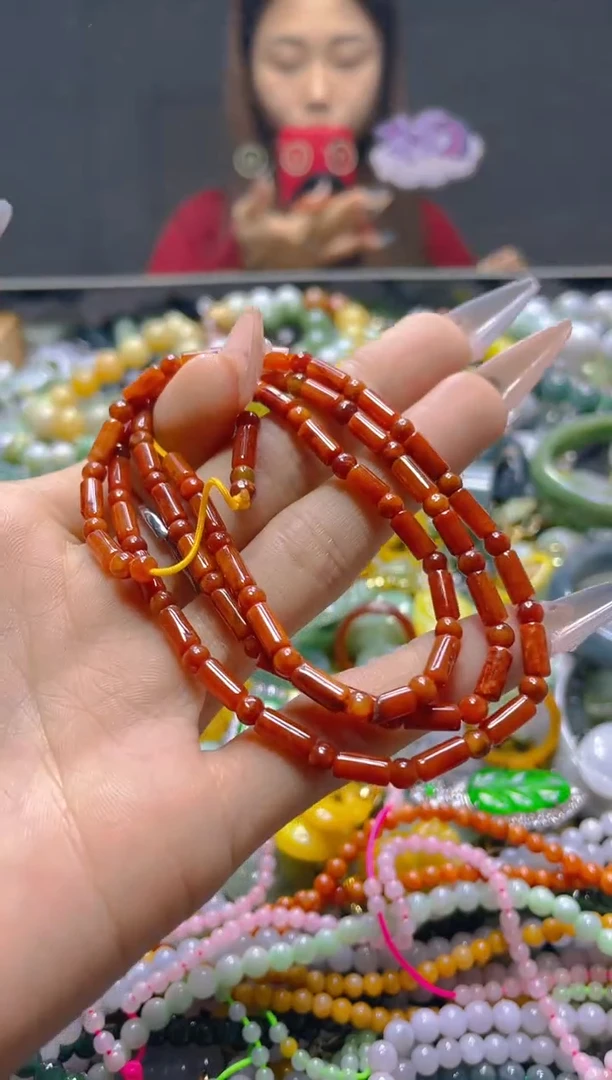 颈饰未镶嵌翡翠4MM