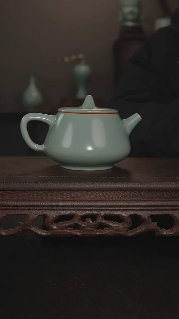 摆件瓷仿古手工军绿石瓢壶