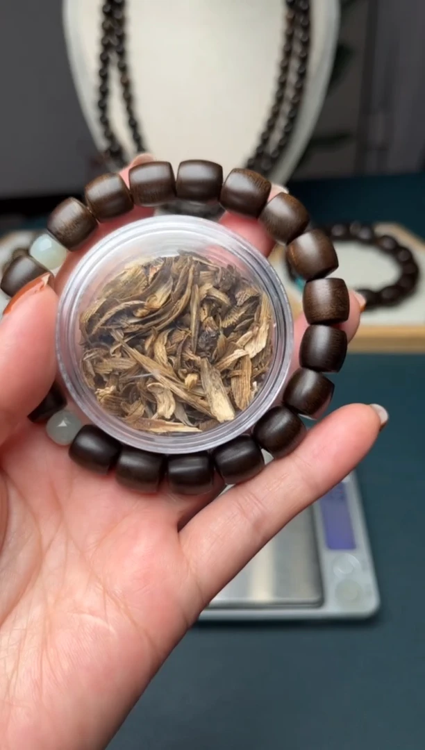 沉香沉香碎屑10mm单圈越南芽庄白奇楠沉水