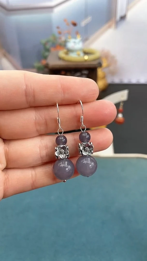 银S925镶嵌和田玉耳饰12mm烟紫四面花