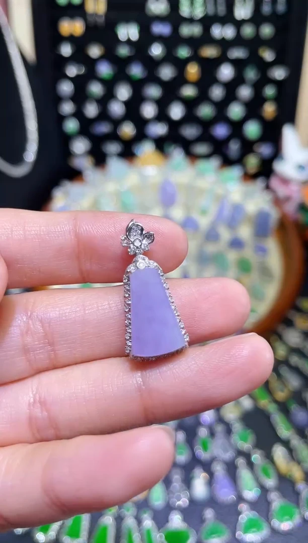 颈饰18K金镶嵌翡翠严*柠冰粉紫无事牌吊坠