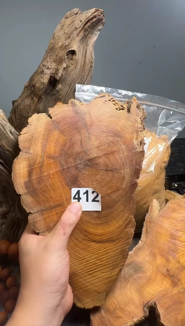 柏木（崖柏）太行陈化崖柏现切先拍！卡2.0 随机一片！（1单1片）412