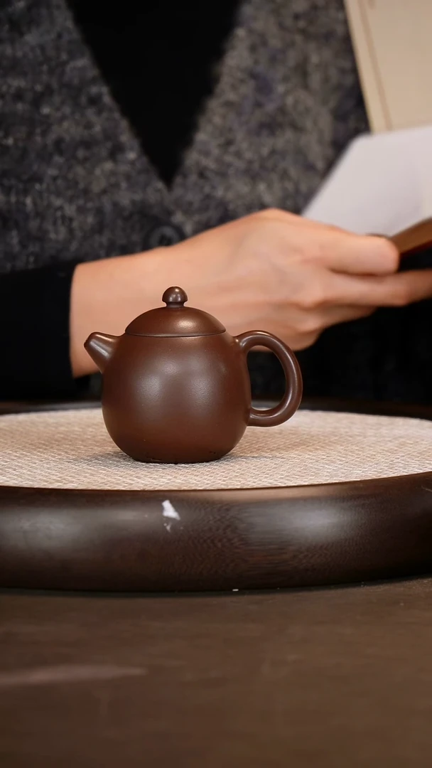 茶壶紫砂【张彩萍】棠韵紫泥龙蛋    200CC