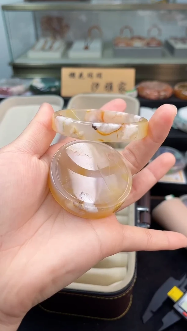 未镶嵌手镯石英质玉53圈口（赠品镯心）3888479