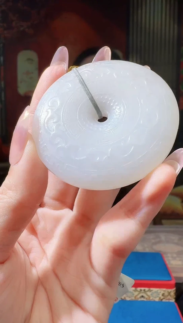 定制和田玉名家匠心馆和田玉多样性发一