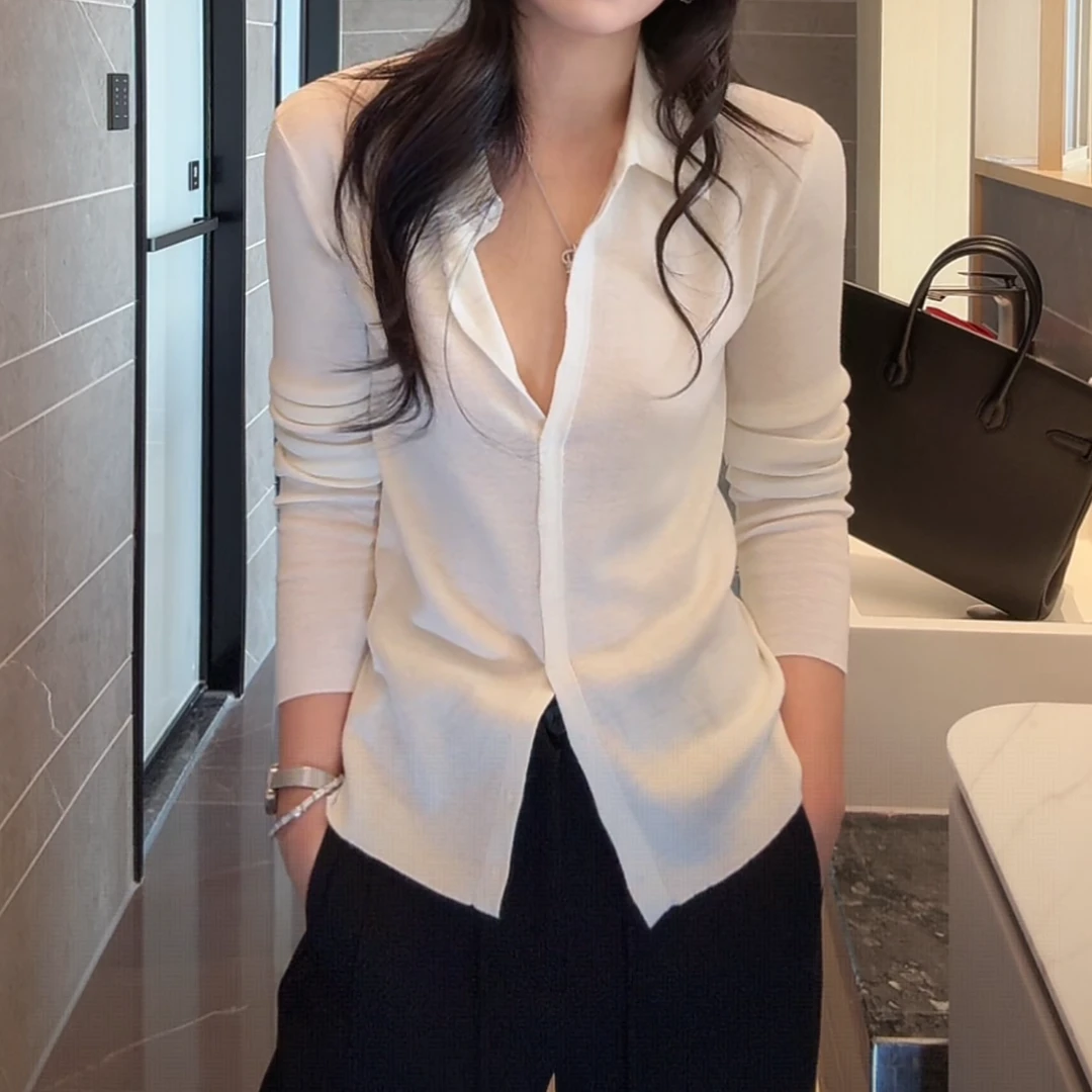 欧式简调”单排扣白色长袖针织开衫上衣女冬季新款时尚气质白衬衫