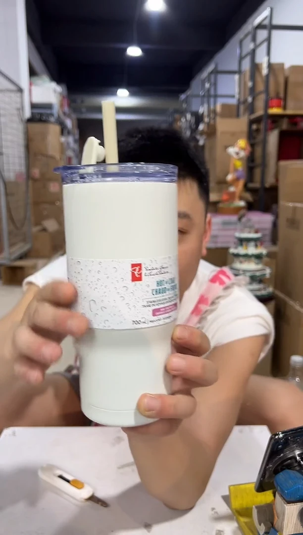 瓷片大号白色容量双饮杯