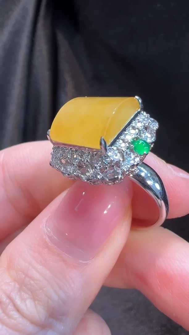 18K金镶嵌戒指翡翠L6